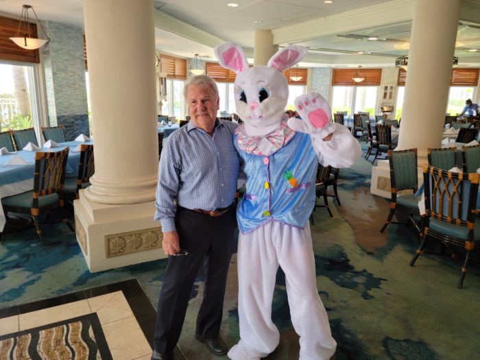 lago mar easter 2022 easter bunny with walter banks